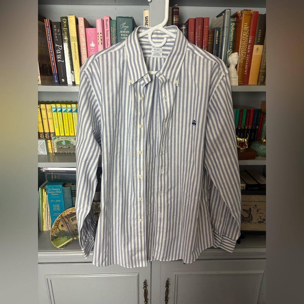 Brooks Brothers Blue & White Stripe Large 100% Supima Cotton